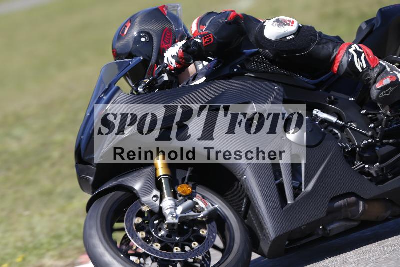 Archiv-2025/48 25.08.2025 Cornu Master School ADR/blau-bleu/102